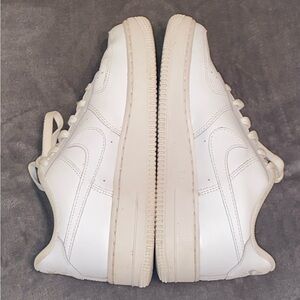 Nike Air Force 1 ( Women’s 8 or Kids 6Y)